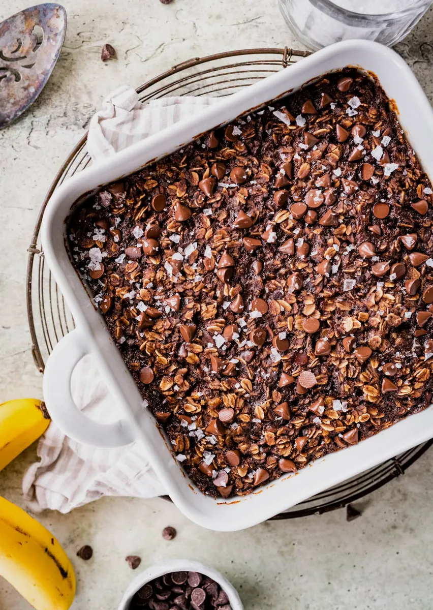 Chocolate Banana Baked Oatmeal