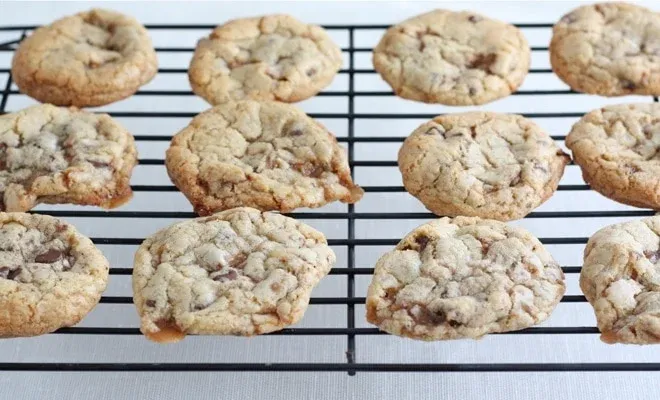 Chocolate Chip Almond Toffee Cookies