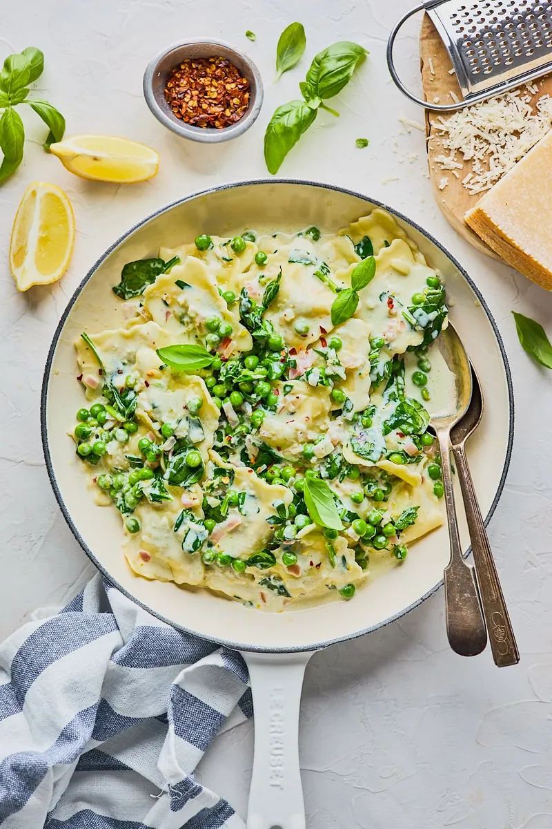 Creamy Lemon Ravioli with Spinach & Peas