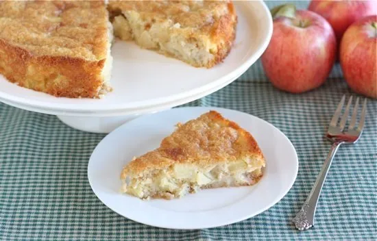 Marie-Helene's Apple Cake