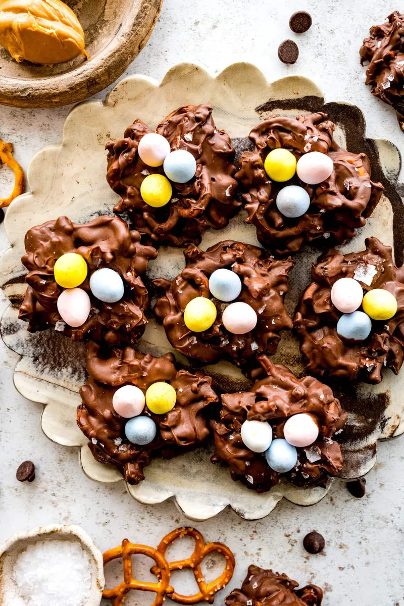 Peanut Butter Pretzel Clusters
