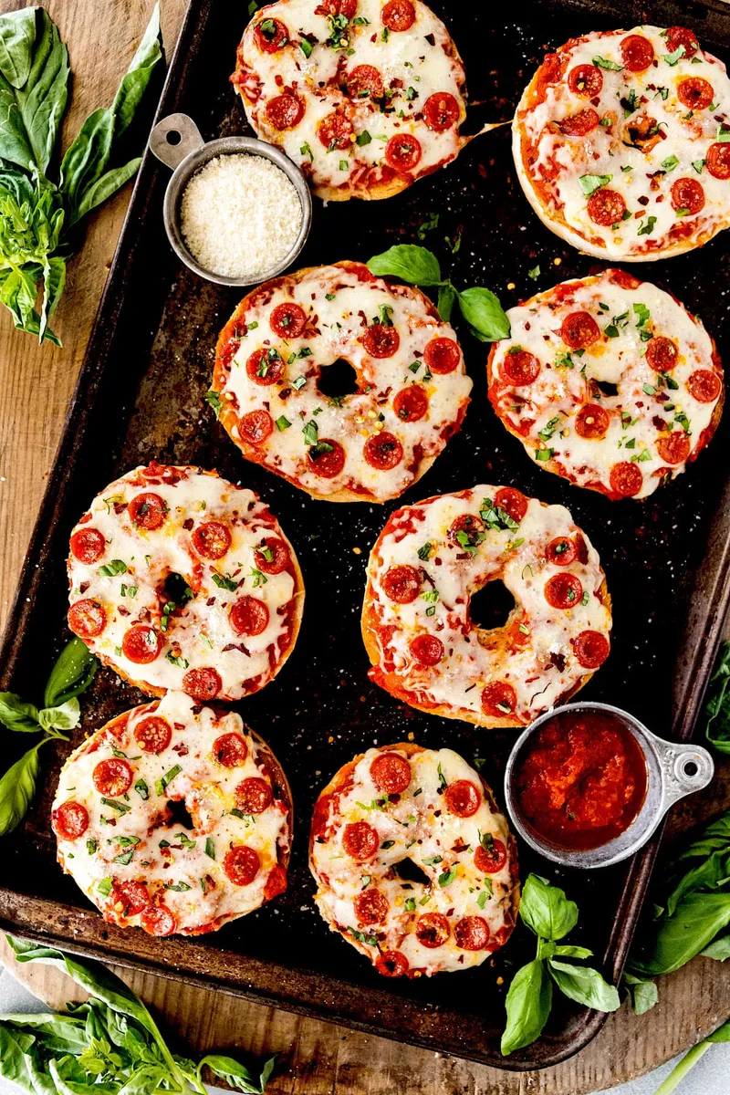 Pizza Bagels