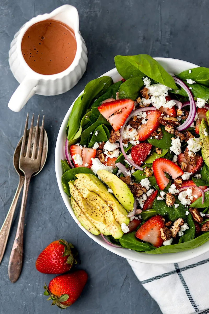 Strawberry Spinach Salad with Strawberry Dressing